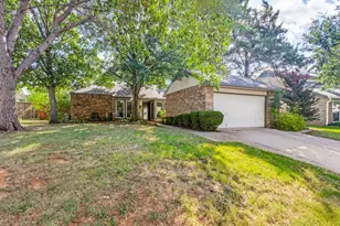 3726 S Magnolia Ct, Flower Mound, TX 75028 - Photo 2