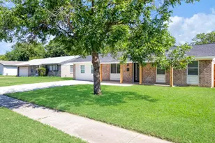 1213 Fairmont St, Irving, TX 75062 - Photo 24