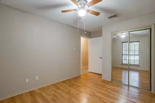 736 High Crest Dr, Azle, TX 76020 - Photo 32