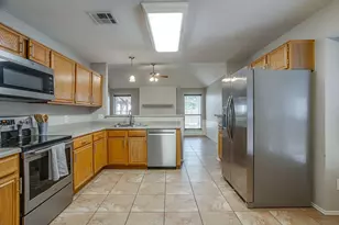 736 High Crest Dr, Azle, TX 76020 - Photo 14