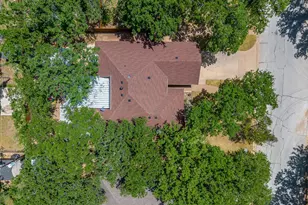 736 High Crest Dr, Azle, TX 76020 - Photo 4