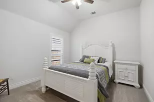 8612 Backwater Bay Cv, McKinney, TX 75071 - Photo 6