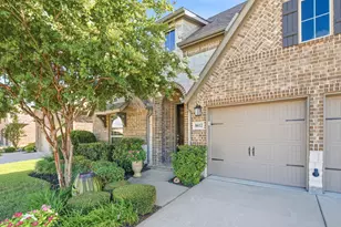 8612 Backwater Bay Cv, McKinney, TX 75071 - Photo 2