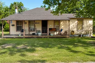601 SW 2nd St, Kerens, TX 75144 - Photo 1