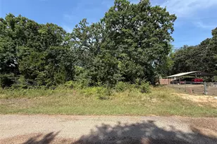 150 Running Deer Rd, Mabank, TX 75156 - Photo 1