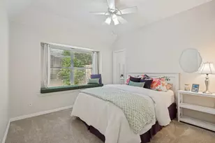 3921 Parker Oaks Dr, Arlington, TX 76016 - Photo 16