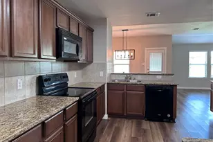 1404 Pampa Grass Dr, Princeton, TX 75407 - Photo 8