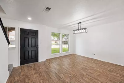 9032 Trail Blazer Drive, Fort Worth, TX 76131 - Photo 4