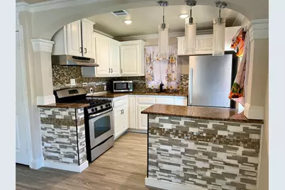 2601 Fairfax, Grand Prairie, TX 75050 - Photo 4