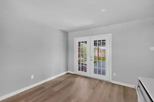 1125 Woodcrest Dr, Garland, TX 75040 - Photo 6