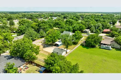 503 Sherman Street, Tioga, TX 76271 - Photo 28