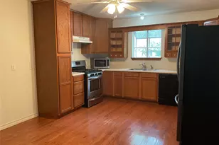 503 Sherman St, Tioga, TX 76271 - Photo 6