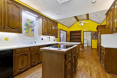 14784 Lochinvar Court, Addison, TX 75254 - Photo 8