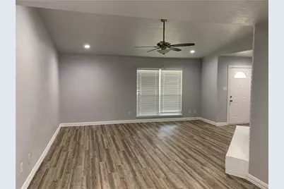 5601 Squires Drive, The Colony, TX 75056 - Photo 6