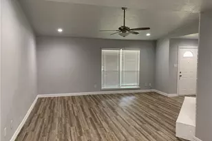 5601 Squires Dr, The Colony, TX 75056 - Photo 6