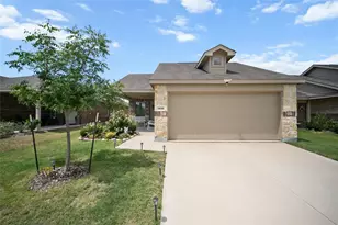 1438 Dovekie Dr, Forney, TX 75126 - Photo 2
