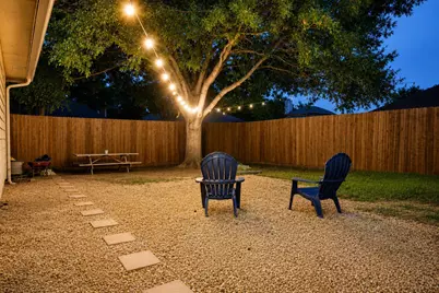 8909 Briarwood Drive, Rowlett, TX 75088 - Photo 16