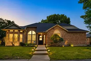 8909 Briarwood Dr, Rowlett, TX 75088 - Photo 12