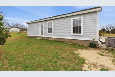 304 County Road 2260, Greenville, TX 75402 - Photo 16