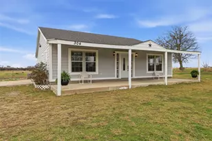 304 Co Rd 2260, Greenville, TX 75402 - Photo 2