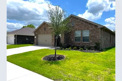 333 Wildrose Circle, Cleburne, TX 76033 - Photo 1