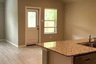 333 Wildrose Cir, Cleburne, TX 76033 - Photo 4