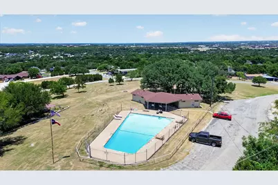 2615 Dove Trail, Granbury, TX 76048 - Photo 34