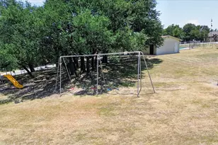 2615 Dove Trail, Granbury, TX 76048 - Photo 34