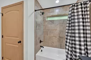2615 Dove Trail, Granbury, TX 76048 - Photo 18
