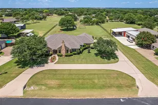 519 Hiwasee Rd, Waxahachie, TX 75165 - Photo 1
