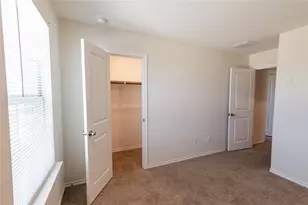 1900 Smokey Mountain Dr, Lancaster, TX 75146 - Photo 16