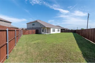 1900 Smokey Mountain Drive, Lancaster, TX 75146 - Photo 20