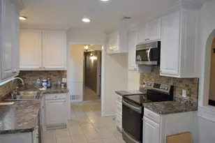720 Ash St, Burleson, TX 76028 - Photo 2