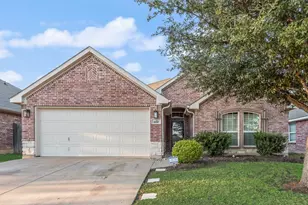 500 Crescent Creek Ln, Fort Worth, TX 76140 - Photo 18