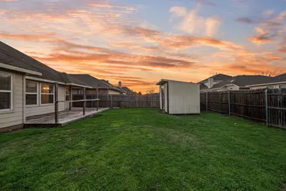 500 Crescent Creek Lane, Fort Worth, TX 76140 - Photo 10