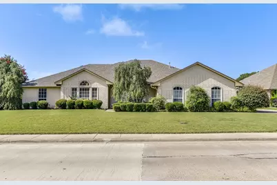 311 Northgate Drive, Waxahachie, TX 75165 - Photo 1