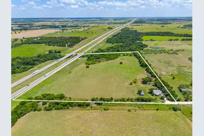 548 Hill County Road 4149, Grandview, TX 76050 - Photo 2