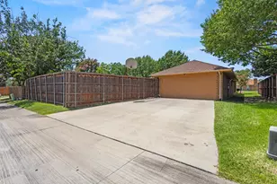 1610 Steenson Dr, Carrollton, TX 75007 - Photo 28