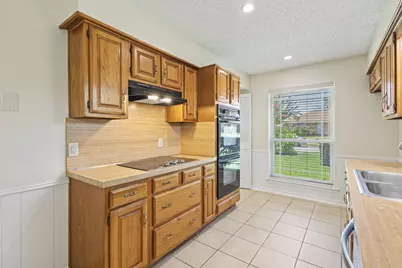 1610 Steenson Drive, Carrollton, TX 75007 - Photo 8