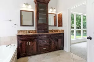 1301 Wildflower Ln, Flower Mound, TX 75028 - Photo 10