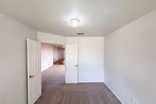 525 Del Mar Dr, Ponder, TX 76259 - Photo 10