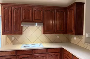 5827 Silver Sage Ln, Grand Prairie, TX 75052 - Photo 8