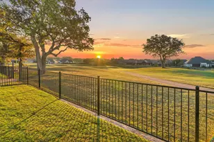 1008 Quarry Ct, Granbury, TX 76048 - Photo 34