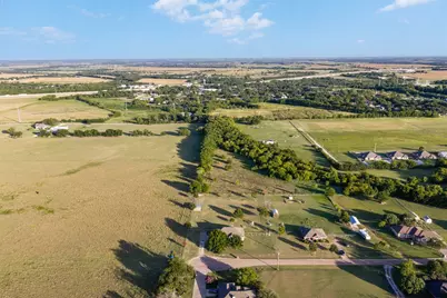 212 Ashley Drive, Bruceville Eddy, TX 76524 - Photo 30