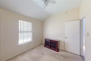 817 Cornfield Dr, Arlington, TX 76017 - Photo 20