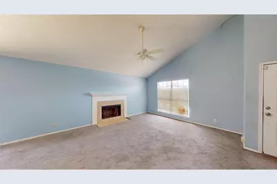 817 Cornfield Drive, Arlington, TX 76017 - Photo 4