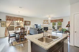505 Vawter Dr, Van Alstyne, TX 75495 - Photo 10