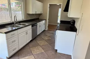 9113 Willowbrook Dr, Rowlett, TX 75088 - Photo 6