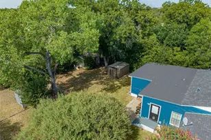 1114 W Dyer St, Breckenridge, TX 76424 - Photo 32