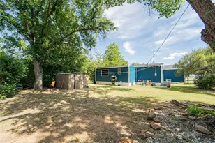 1114 W Dyer St, Breckenridge, TX 76424 - Photo 22